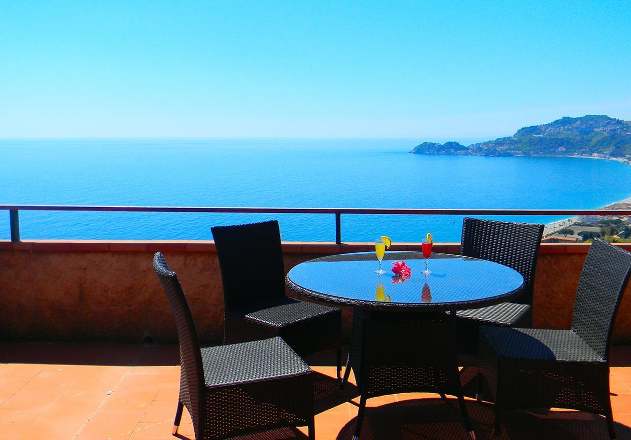 Residence Letojanni Taormina Esterno foto