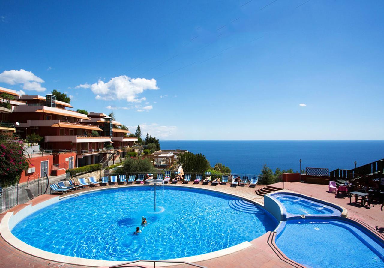 Residence Letojanni Taormina Esterno foto